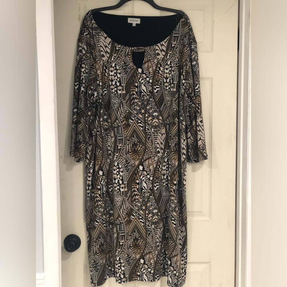 Avenue Plus Size Brown paisley dress, knee length , Size 30-32